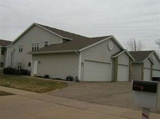 861-869 Saint Albert The Grn, Sun Prairie, WI 53590