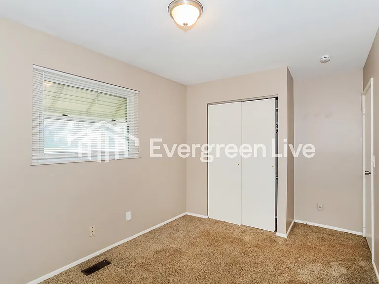 11690 Hamlet Rd — Photo 8