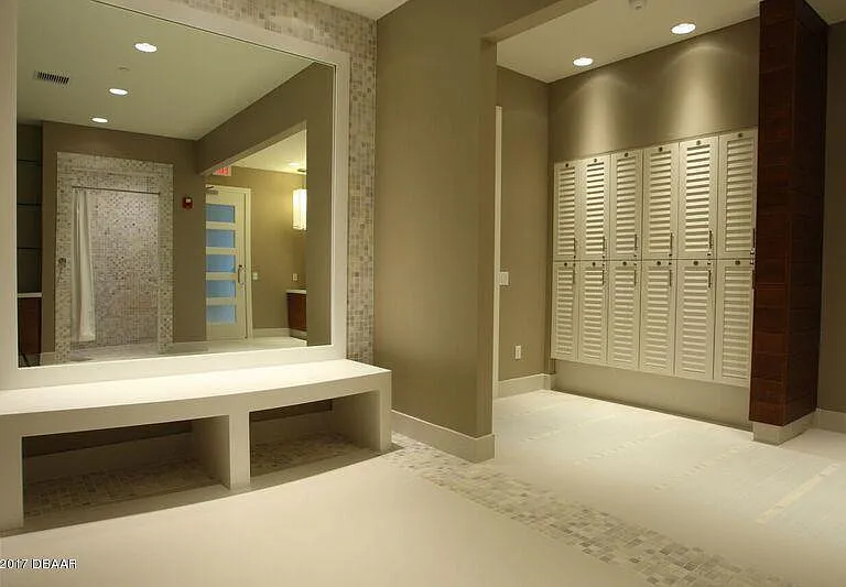 231 Riverside Dr #201 — Photo 11