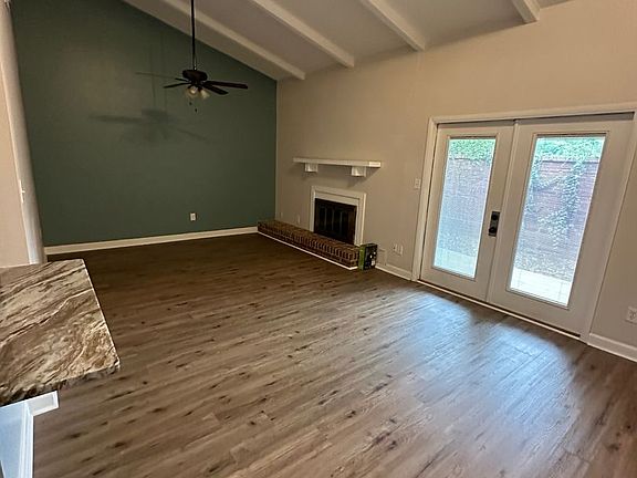 4th image of 197 SE Villas Ct APT B