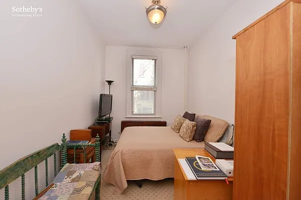 Rented by Sotheby's International Realty | media 9