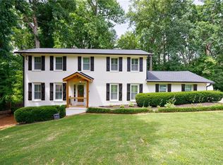 2559 Kingswood Dr, Marietta, GA 30066