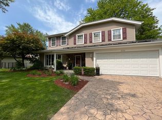 1111 Juniper Pkwy, Libertyville, IL