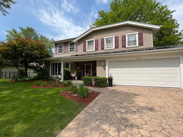 1111 Juniper Pkwy, Libertyville, IL 60048