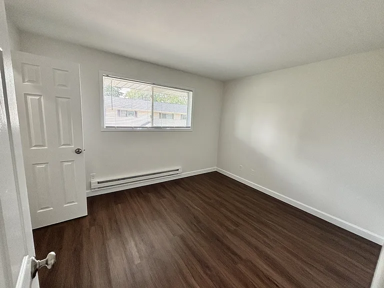 Sundale Townhomes — Photo 23