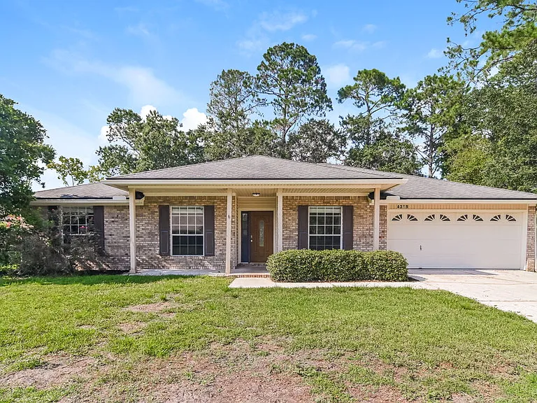 4359 Hollygate Dr — Photo 1