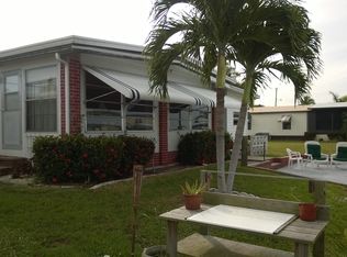 2871 York Rd, Saint James City, FL 33956