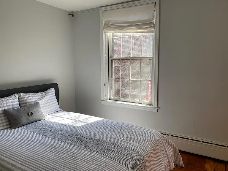 1225 Waverly Walk — Photo 8