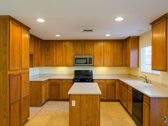 5th image of 3478 Sunflower Ct