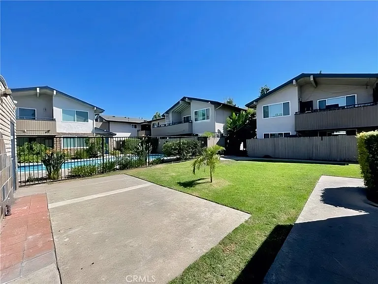16531 Alliance Ave #H — Photo 5