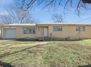 4100 Canyon Trl, Lake Worth, TX 76135