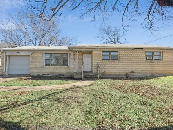 4100 Canyon Trl, Lake Worth, TX 76135