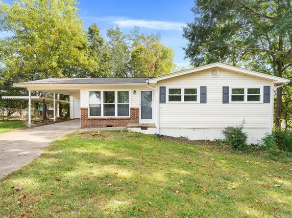 5700 Dagney Ln, Hixson, TN 37343