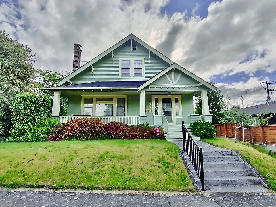 4435 NE 73rd Ave
