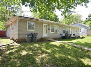 702 West St APT A, Harrisonville, MO 64701