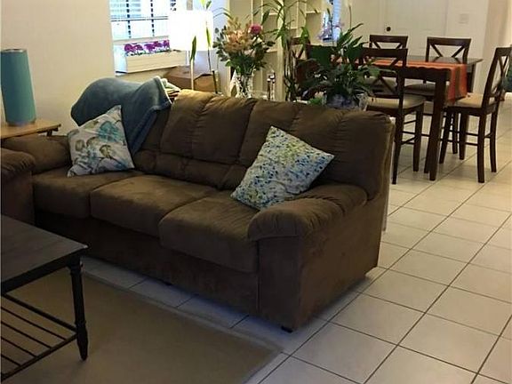 4th image of 4208 Vineyard Cir #4