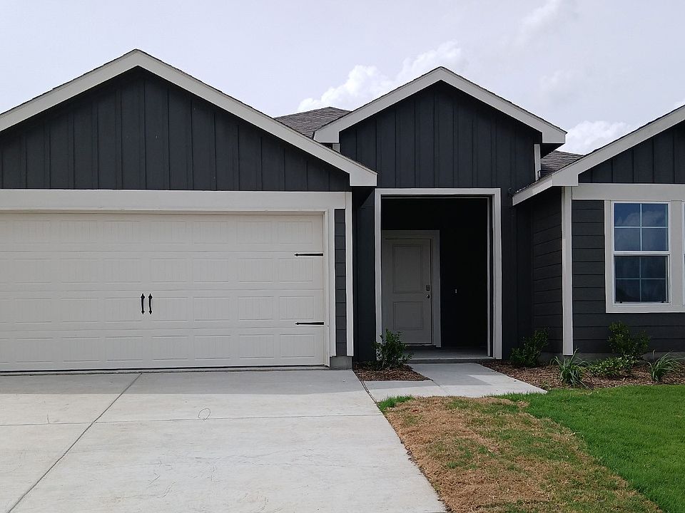 1st image of 320 Whispering Pine Dr