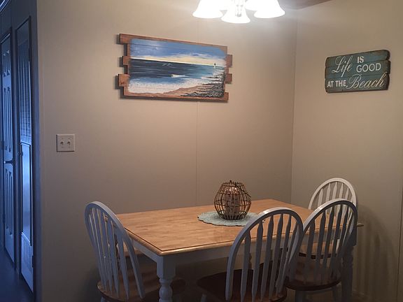 5th image of 25799 Hallmark St