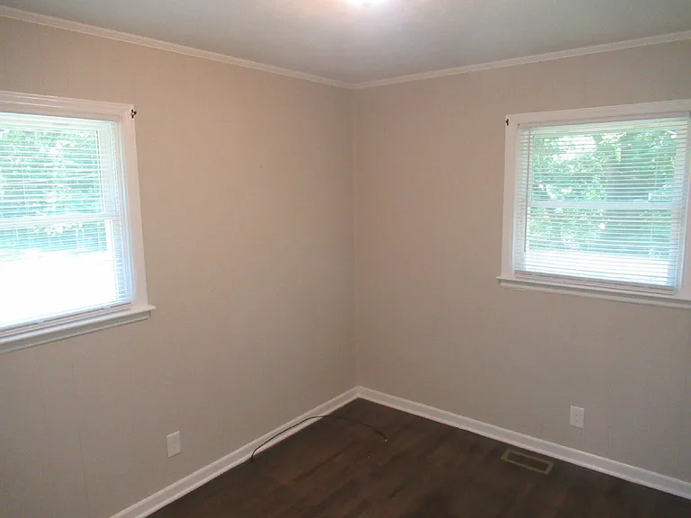 208 Crescent Ct — Photo 10
