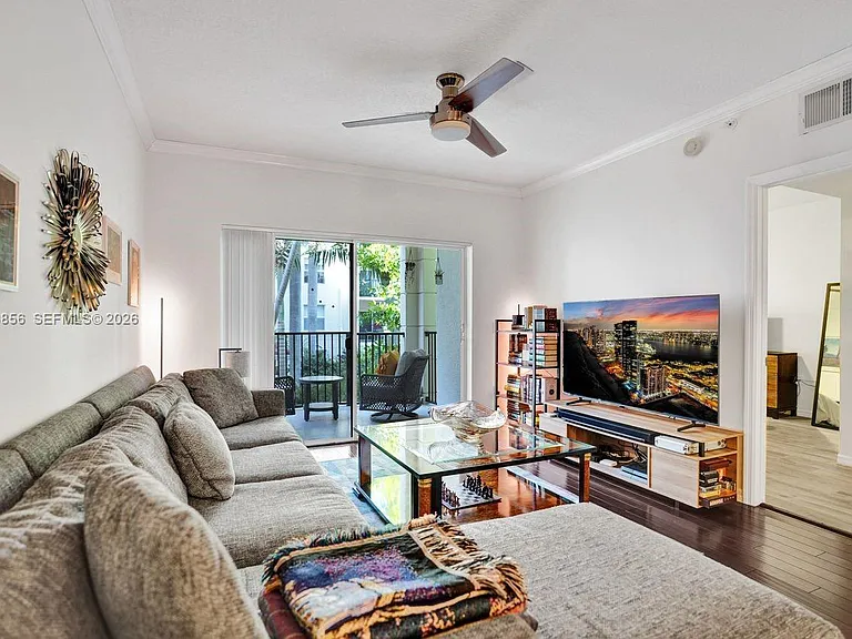 2220 Tuscany Way #2220 — Photo 2