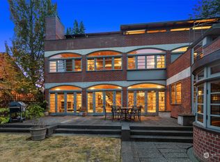 608 34th Ave E, Seattle, WA 98112