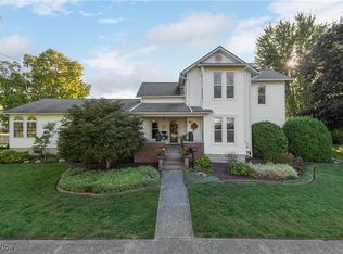99 S Main St, New London, OH 44851