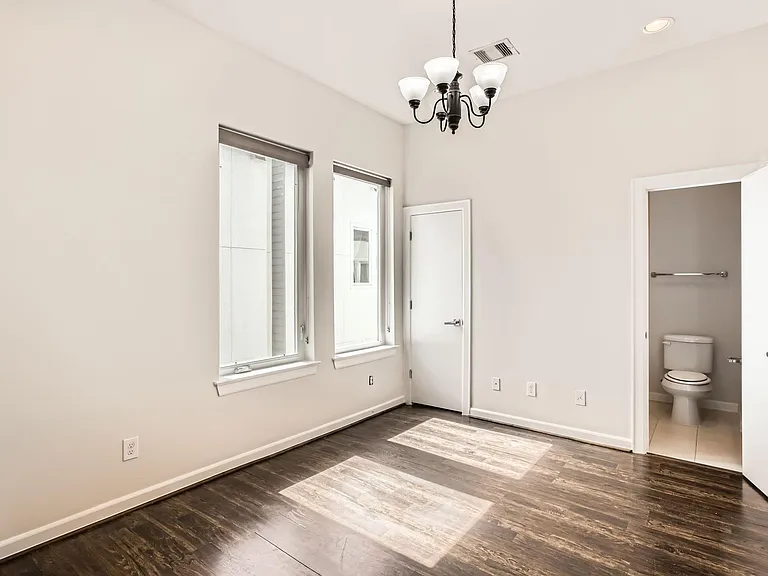 126 Pierce St — Photo 18