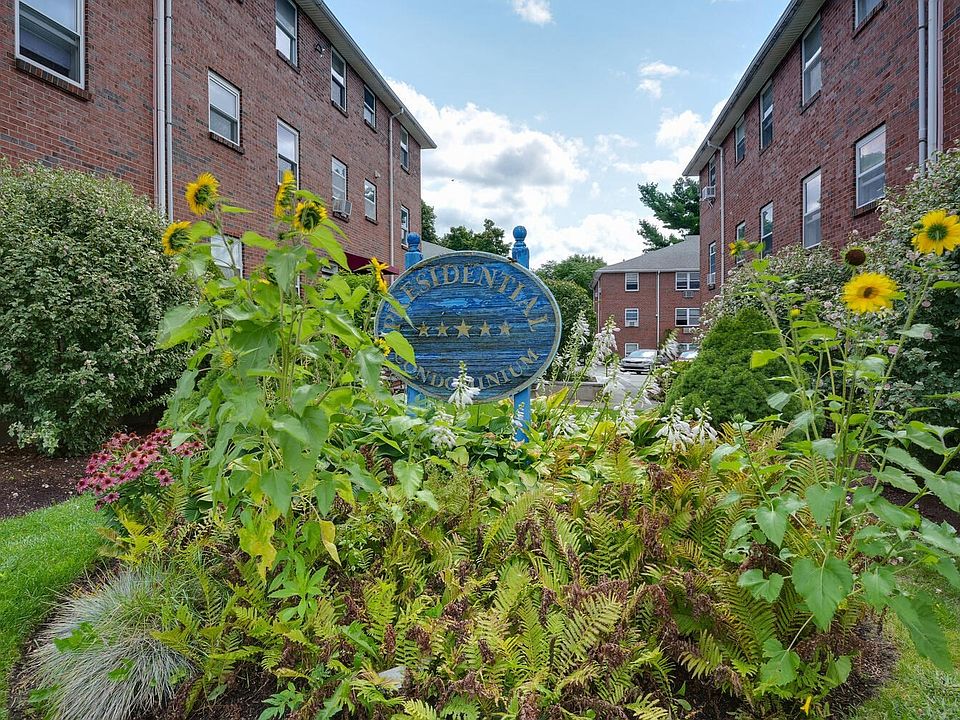 1st image of 39 Montvale Ave APT 9