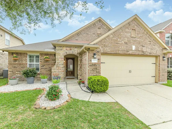 21503 Kings Bend Dr, Kingwood, TX 77339
