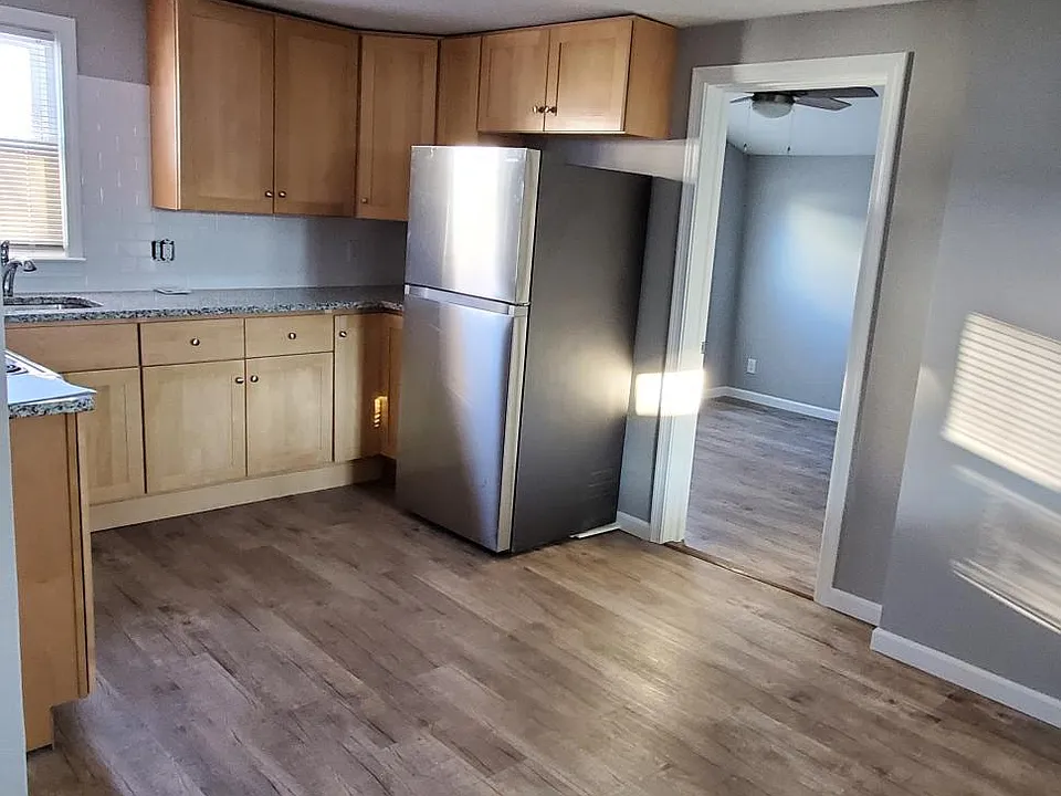 67 Spring St #2