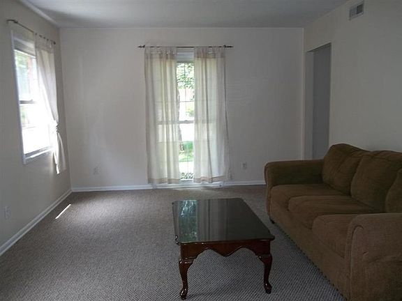 5th image of 3905 Hope Ln
