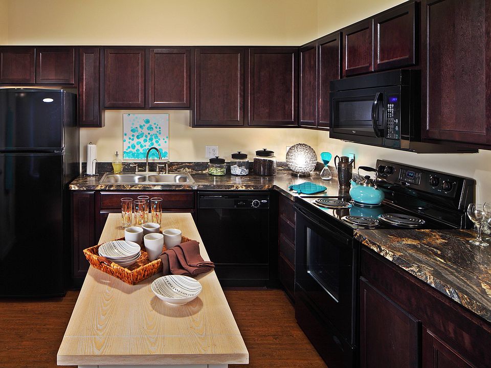 Hilliard Summit_Unknown_Kitchen_01