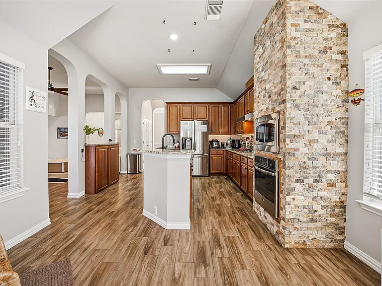2112 Bandera Path — Photo 12