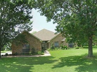 9008 Bellechase Rd, Granbury, TX 76049