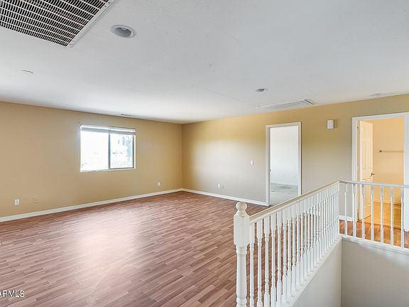 3rd image of 29722 W Amelia Ave