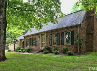 605 Sugarberry Rd, Chapel Hill, NC 27514