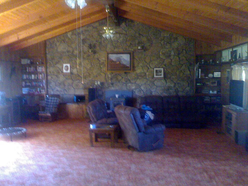 Living room. 837 sq.ft.