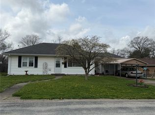 1013 N Central Ave, Paris, IL