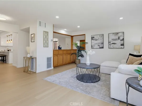 728 E Kensington Rd, Los Angeles, CA 90026