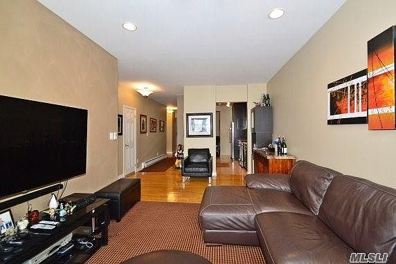 1st image of 27 W Broadway #207