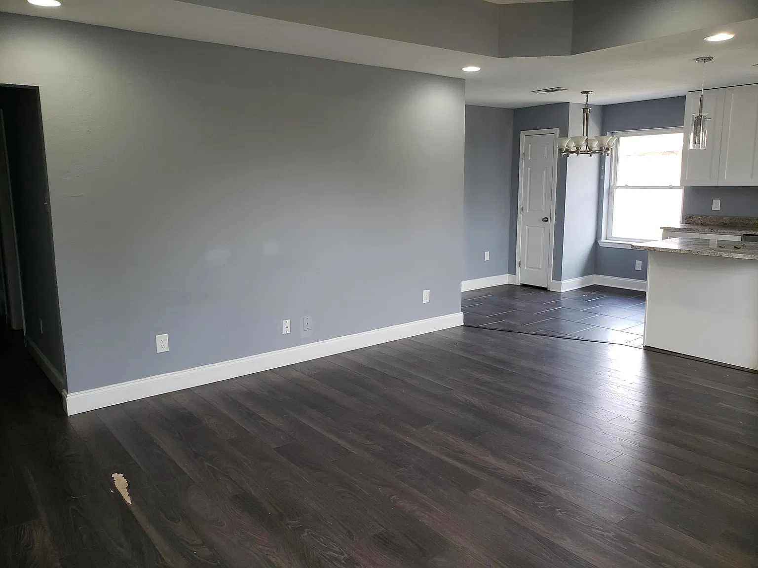 3 bed, 1251 sqft, $1,800 — Photo 3
