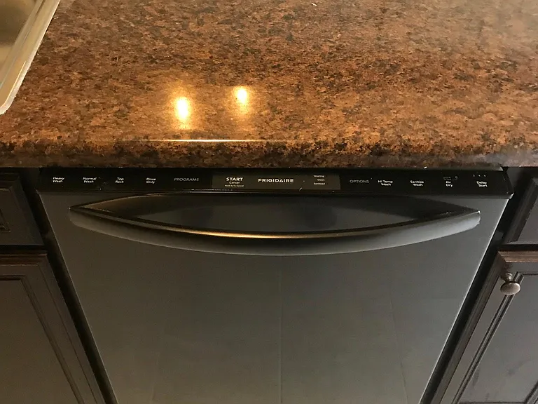 655 Escalade Dr — Photo 12