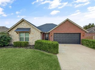 660 Napa Ave, Centerton, AR 72719