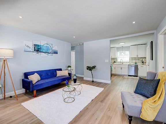 3rd image of 305 N 13th Street