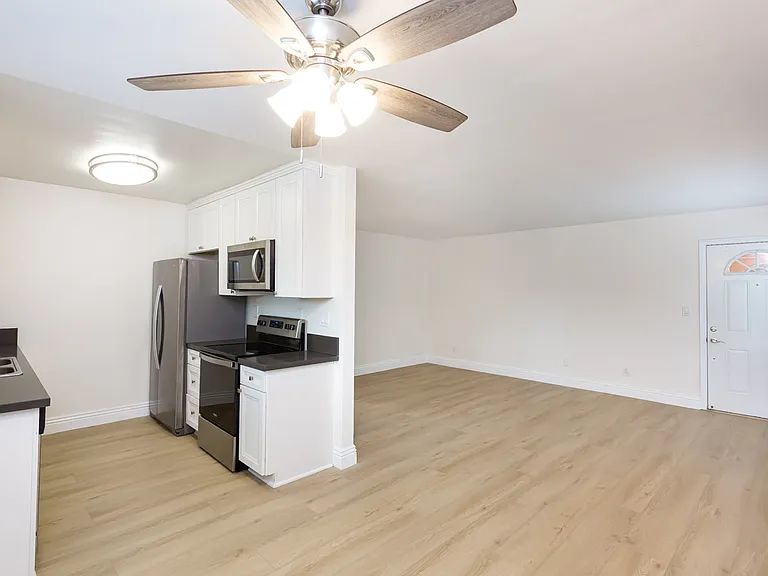 4833 Kansas St #105 — Photo 11