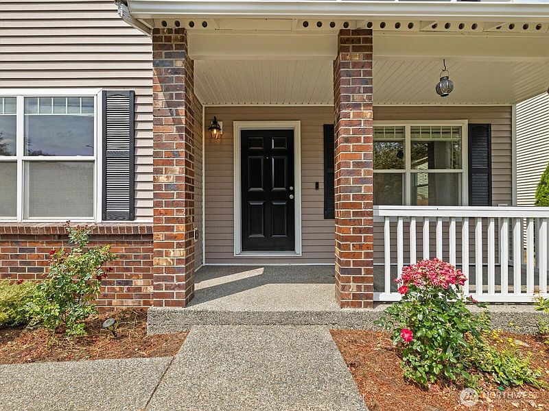 3rd image of 5304 114th Street SE