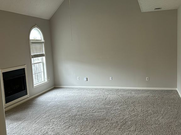 2nd image of 2285 Market Garden Ln