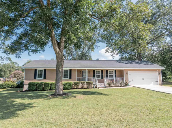 88 Champagne Dr, Byron, GA 31008