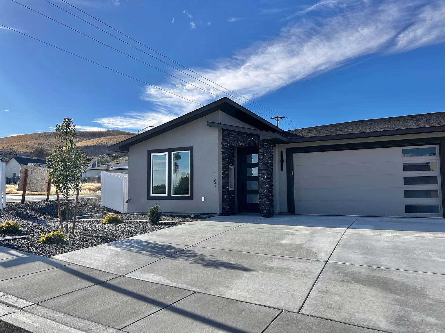 1102 Fairhaven Loop - 1 — Photo 1