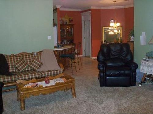 5th image of 1624 Broaddrick Ln